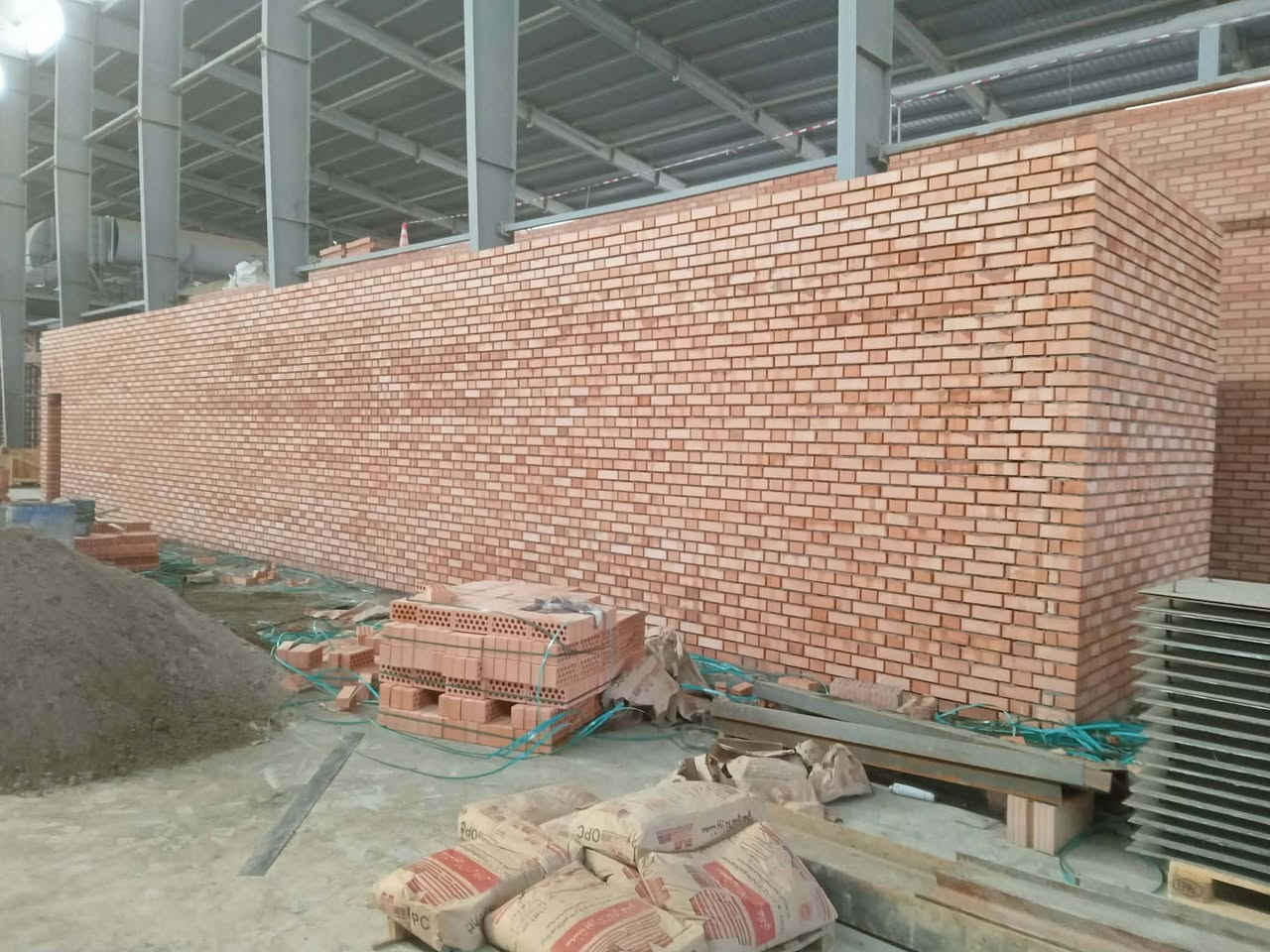 تصميم وتنفيذ واجهات البيوت والحدائق، وتصميم الأفران والمدافئ وأماكن الشواء.
للعمل داخل محافظتي كركوك والسليمانية.
الأسعار حسب نوع وحجم العمل.
للتواصل: ***********»
