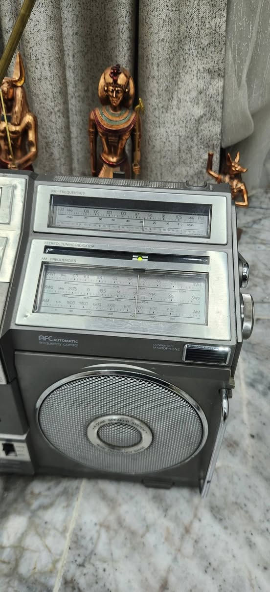 للبيع ***********. سعر ٢٠٠ بي مجال
