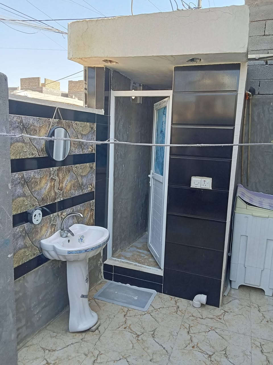بيت للبيع منطقه سبع قصور المدخل مال سبع قصور على ايدك اليمنى رابع فرع بوساب وبخاص والتفاصيل بالفيديو ***********
