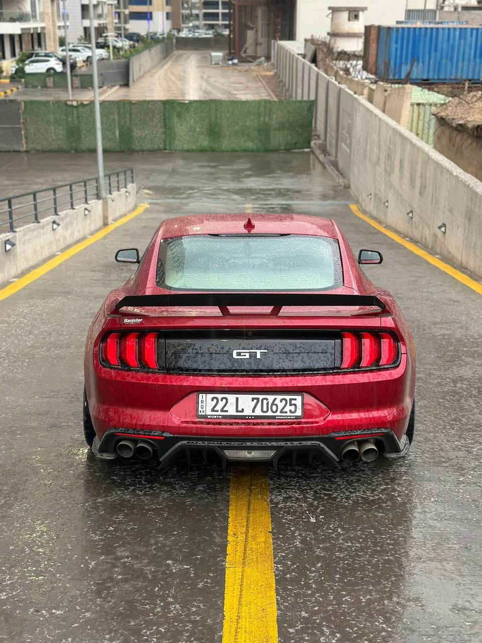موستنك gt 2021 فول مواصفات 
دتجتال واكتف اكزوز وميوري سيف بالكشنات ورادار ومحافظة على المسار وتدفئة وتبريد بالكشنات ونقطة عمياء "بالمختصر السيارة اعلى مواصفات نزلت بالفورد"
ماشية 60 ميل
واني مزودها شوته jlt الجبيرة وهدرز واميركان لونك تيوب الاكزوس وكورسه 
برمجة سيف تيتو وتعديلات طلال
حادثها من امريكا جاملغ خلفي عكس السايق واصبع من الباب بارد بالعراق صارت 3 قطع وكذلك شويه بارد
بـ183 ومكانها بغداد السيدية 
*********** بغداد, العراق
