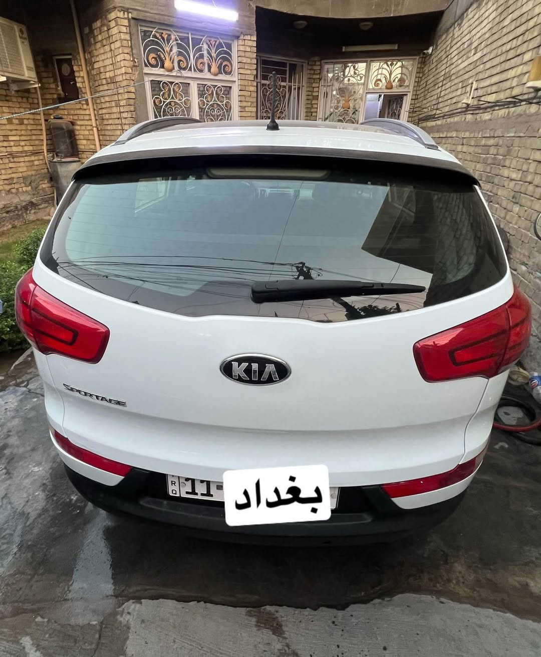 كيا سبورتج موديل 2015 
وارد خليجي ماشية 192 الف 
بيها بارد كد شبر ونص 
سنوية باسمي لل2030 
محرك 2000 دوش
مثبت سرعة
تحكمات ستيرن
بصمة أبواب 
سويج 
لايت زنون
كشنات جلد
ارضية جلد
بانوراما
مانع انزلاق + ايكو
باتري جديد
مري شفط
اشاير بالمري
كاميرا وحساس خلفي
السعر 167 وبيها مجال كلش بسيط 
مكاني بغداد البلديات 
الاتصال على الرقم ***********

نص مكتوب في الصور:
- بغداد