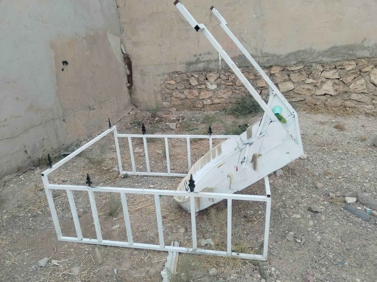 ستوته موديل 16 نضيفه اكشن ومحرك شرط وارمنيه شغاله سلف شغال طخم تاير نضيف اي فطر بل شاصي مابيها
السعر = مليون و 350 وبيها مجال بسيط
الموقع‼️ تقطيع المامون
رقم ألموبايل (***********)
ملاحظة منفيس موجود
