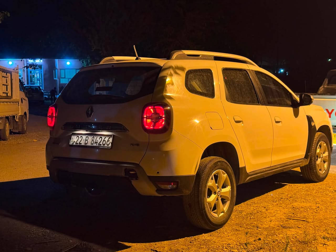 Rino duster
2019
100km✅
بێ بۆیاخ سه‌یاره‌كه‌ زۆر زۆر جوانه‌ 
ده‌بڵ ئه‌كسل مه‌كینه‌ ٢٠ 
تحدید سرعه‌ 
تحكوماتی سه‌ر سوكان 
گێڕی ئۆتۆماتیك عادی
چوارجام كاره‌با
چوارتایه‌ تازه‌
سه‌نه‌وی تازه‌یه‌ به‌ ناوی خۆمانه‌وه‌یه‌
ته‌بریت ساردوو گه‌رم مه‌زبوت 
یه‌ك دینار مه‌سروفی تیا نییه‌ 

سعر110$
كه‌مێك مه‌جال

***********
***********
