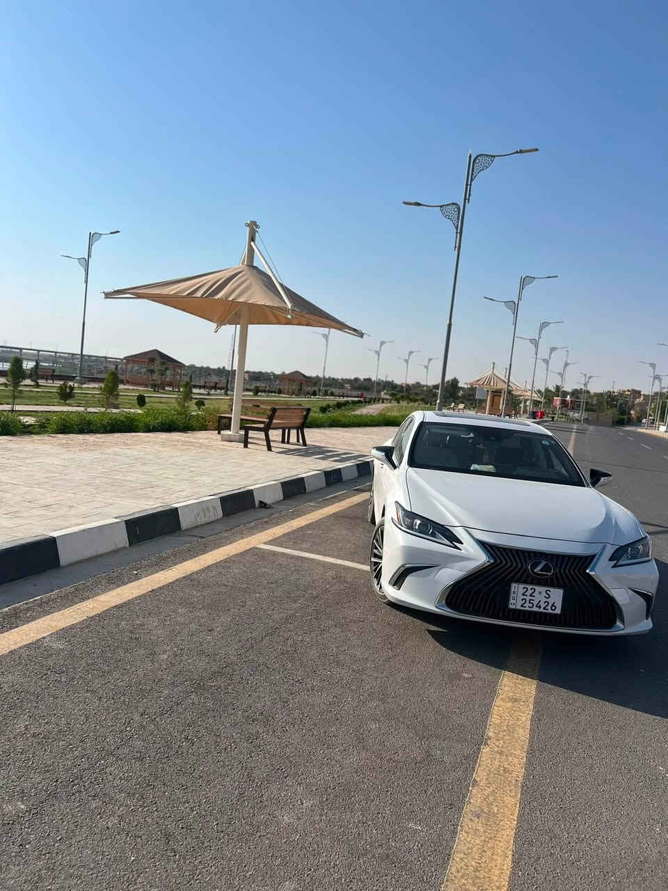 2025 هايبرد/ ‏Lexus ES 300h
سيارة دخول جديد 

لون ابيض 

السيارة فول مواصفات ١/١ 

مكينه 2500 هايبرد 

شواصي ولغود سليمه

مواصفات السيارة

_حساسات امامي و خلفي 

_رادارات امامي و وجانبي 

_مري شفط 

_شاشه كبيره لمس 

_نقاط عمياء 

_تحديد مسار 

_مثبت سرعة  

_تدفئة تبريد كشنات وتدفئة ستيرن 

_فتحة سقف 

_نظام صوتي من JBL 

_شاشة داتا شو كبيرة مع نظام كار بلي وايرليس 

_شحن لاسلكي  

_مري شفط وكهرباء 

_كشنات كهربائية 

_هندبريك بصمه 

_اشاير بالمري 

_نظام ما قبل الاصطدام 

_دخول ذكي اربع ابواب 

_صندوق كهربائي مع خاصية فتح القدم 

_فتحة سقف 

_تشغيل عن بعد 

_حادثها سيارة جاملغ الايسر وبنيد مبدله تفصيخ

السيارة جاهزة بدون نقص

السعر 295 وبيها مجال 

مكان السيارة : الانبار / القائم 

للاستفسار ***********_***********

‭
