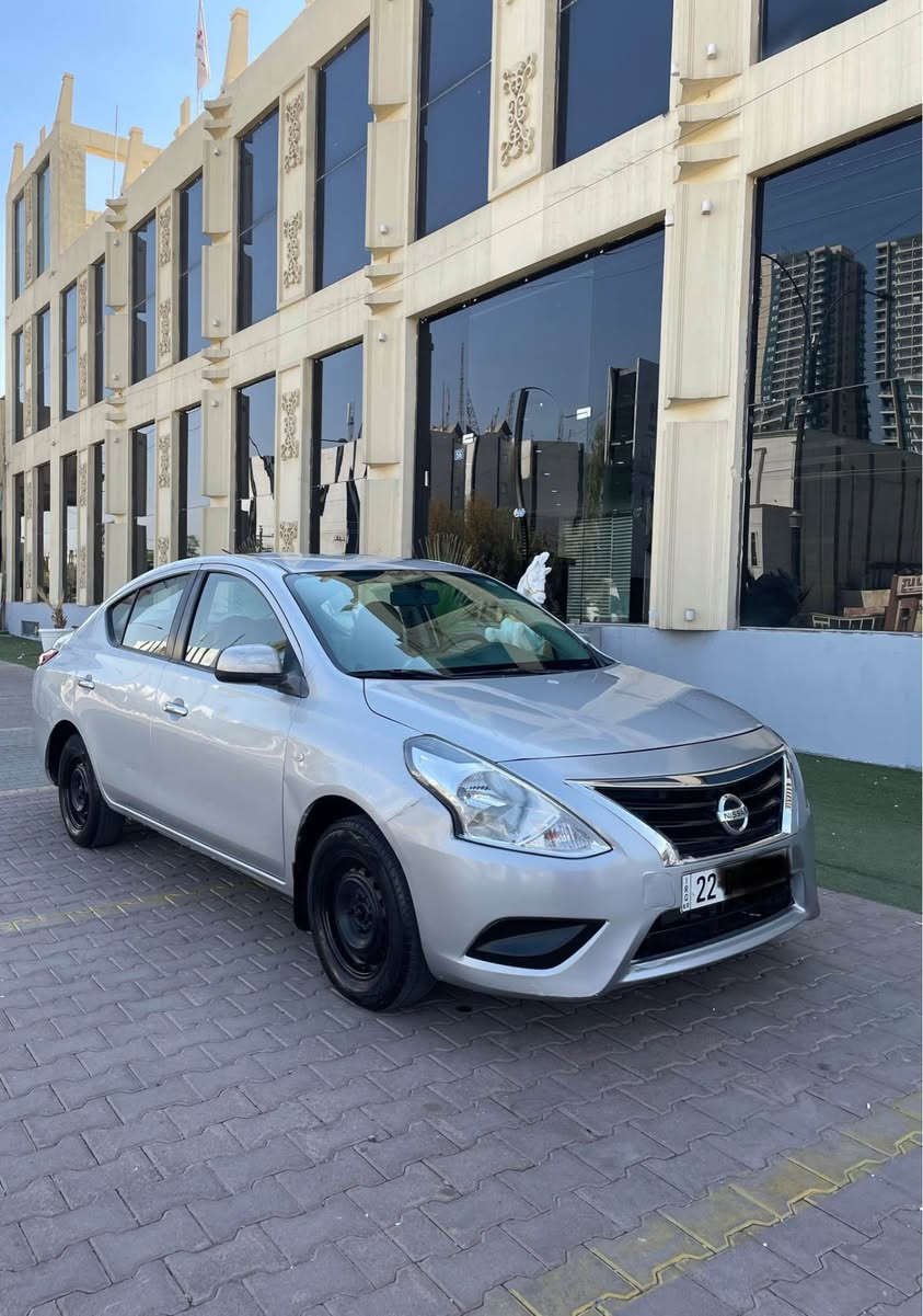 نیسان سەنی مۆدیل ٢٠١٥یەدەنیکل
سەیارەکە روبحەک بۆنیتی سبوغە 
وێنەی شوینی سبوغەکەم داناوە
پێشی کەپسە بەشەرت پشتی ئەزیەتەکی خەفیفی هەیە 
گێرو مەکینەو تەبریتی بەشەرت
سەنەوی نوێیە تاکو ٢٠٢٧تە بەناوی خۆمە
سعری ٨٢وەرەقەو مەجالەکی برایانە
ژ.م ***********(وتساب فایبەر)
شوێن هەولێر أربيل, العراق

