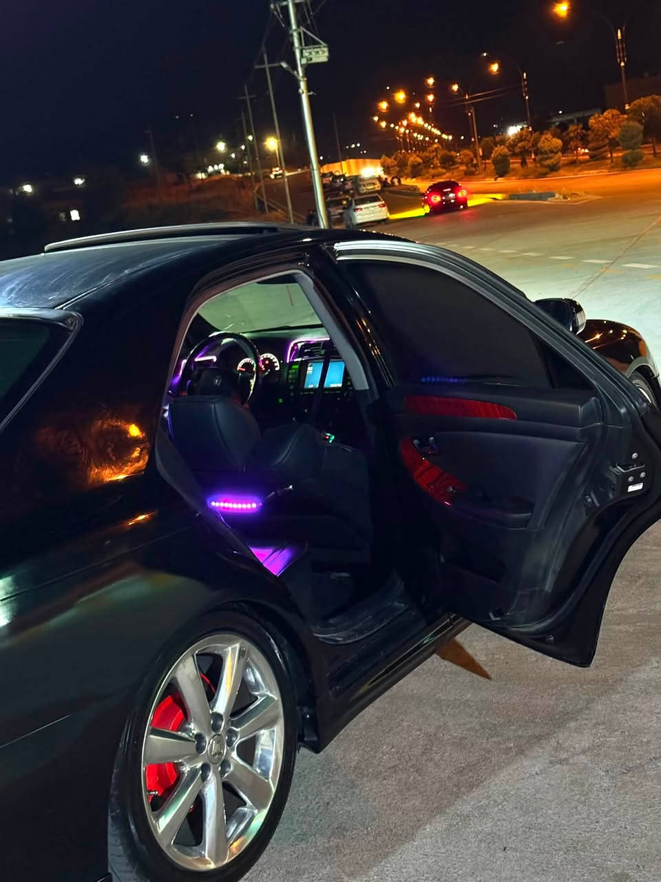 شاهینە 2007 بڕاوە بڕاوە
بێ دوکەڵ 🔥 ✅GRS 184
کۆدی بۆ کراوە✅ فول مواسەفات
٣ دوگمە و دەبڵ traction تایبەت بە درێفت ✅
عەقڵ HKS بیلاد یابان بێ بەرمەجە✅
جڵد سڵاید هیتەر   ئاوێنە شەفت و ئیشارەت عەتەر TRD سپۆڕت تۆمس ساج سوور سوکان لیگزز کوشن خەزن و کارەبا
٤ دەبڵی دایس  سپۆرت لەسەرە✅
٤ تایەی لۆک و دینگەی ستیلی لە ژێرە✅
برێک بەسراوە✅
کامل جوانکاری بۆ کراوە✅
تەبریت ساردو گەرم بە شەرت✅
کوشنەکانی زۆر خاوێنە دراویان پێوە نیە یەک ساجی نەشکاوە ✅
هەموو گیانی بەشەرت ✅چاڵ و شوختی پێوە نیە✅
ڕۆنی گێڕ و مەکینەی تازە گۆڕدراوە  کامل کارەبای مەزبووتە تەقەو رەقەی تیا نیە گێڕو مەکینە و سەقف و کەڤەر گۆڕاو دەعم و ليدراو هەمووی بە شەرت  ✅ دینار مەسرەفی تیا نیە
موشتەری تەلەفۆنکە لە خزمەتدام 
شوێن…. قەڵادزێ 
***********   ڤایبەر واتساپ
