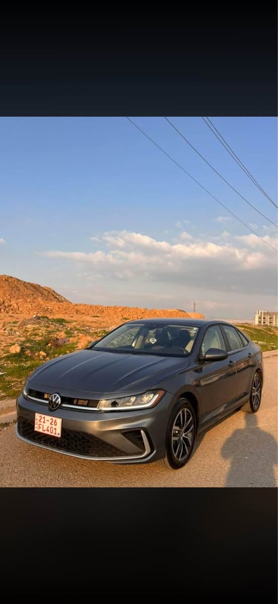 Volgswagen jetta SE 2025 
Se be panorama shaghal basma kushen jld kushen hetar sayaraka raqama jaheza bas bonete sbuxa be zhore erbag sukan u shane taqya be zhore bawaba radeta radar hamue beladya 23,000 km roeshtya 
S3re 165 waraqa u majalake kame tedaya 
3vwex7bu4sm030951
Shwen hawler
*********** أربيل, العراق
