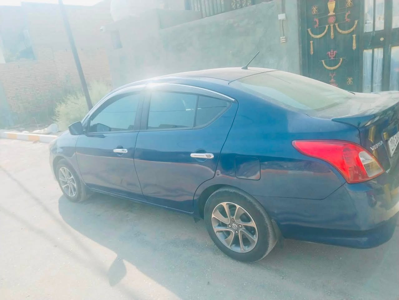 نيسان فيرسا 2019  رقم اربيل دولي 
كلين تايتل كفاله عامه سياره ماشيه ٨٠ الف حقيقي
على وضع الوكاله
محرك 1600 
فول مواصفات 
شاشه
حساس 
تبريد ثلج 
تخم تاير جديد
لايت زنون
٥ ويل كب
سياره جاهزه متخسر عليها برغي
دهن بشركة موتل الفرنسي 
(السعر 96$)
العنوان الديوانية
*********** غير متواجد فيس
