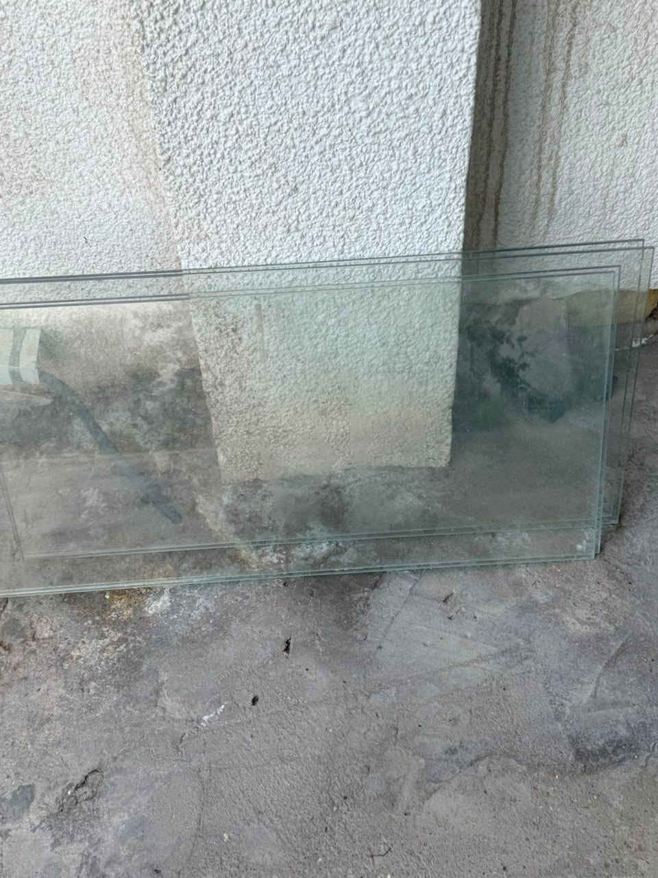 جام خانة للبيع 
المكان السيدية قرب شارع الخيزران 
السعر400 وبيه مجال 
للتواصل ***********
