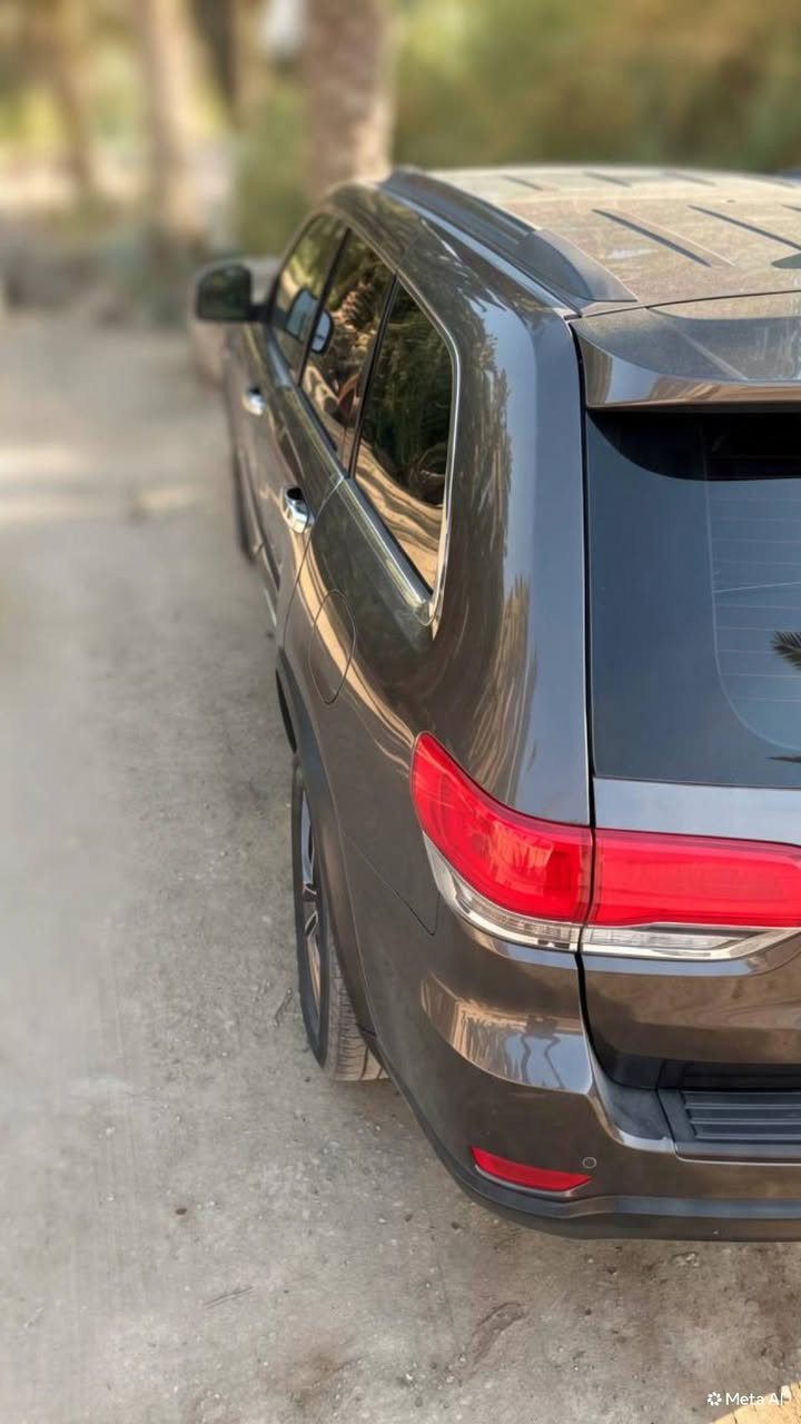 للبيع
جيب لاريدو 

2019 

رقم بغداد دولي 

بأسمي تحويل 

تخم تاير 

حادث نصف دعامية امامية صبغ 

سستم سماعات 12 سماعة 

دمام خلفي 

سبير 

عدة سبير 

جنطة كهربائي 

جنطة شفط 

تو ويل بلادي 

داخل جلد بلادي 

شاشة جبيرة

كامرة خلفية

تحكم ستيرن 

تشغيل عن بعد 

مكينة 3600 

تخم بستم 14 

بدون ادونز 

تشتغل بانزين عادي 

كير بلادي 8 نمر 

عدسات امامية سعر 500 دولار 

بك لايت لد 

اشارة لد 

دبل لد خلفي بك 

رادار امامي 

رادار خلفي 

حساس خلفي 

بصمة ابواب 

تضليل 50/100

ماعدا الابواب الامامية 

والجامة الامامية 

جنح خلفي بلادي 

ويل حجم 18 

بصمة تشغيل واحدة 

الجام الامامي اوتو ماتيكي 

خزان وقود 100 لتر 

مكان السيارة بابل 

سعر 205 

للتواصل 

***********

نص مكتوب في الصور:
- Meta AI