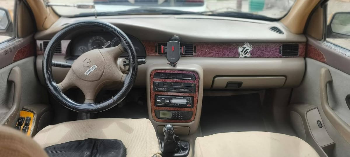 للبيع ٢٠١١مكفوله كامله من كلشي كير مكينه تبريد شواصي ماملعوب بيهه سيارة مال بيت بسمي السعر ٣٨ مكان بغداد الحسينيه ***********
