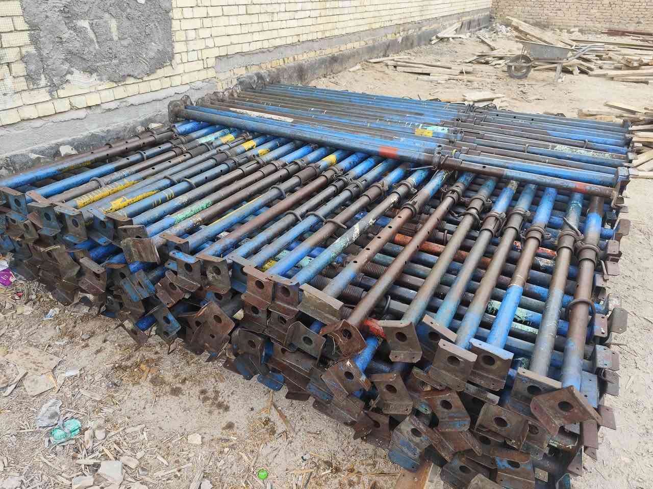 جكات حاضن+عجمان للبيع العنوان بابل هاتف ***********
