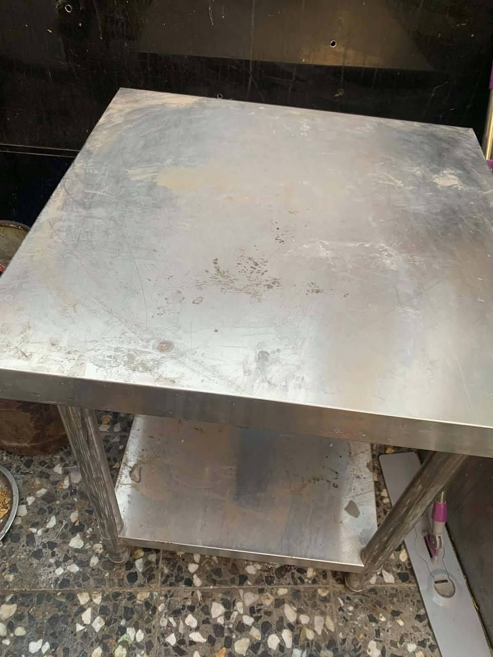 السلام عليكم غراض مطعم للبيع
@فرن حجر مال بيتزا ولحم بعجين 
شوايه كص ٦ عيون سلايت تفصال هيه وغراضها كامله
عجانه نص جيس ٢٥ كيلو 
شوايه بركر ع فحم
بوجه قياس ١٢٠*٩٠
ميز سل ستيل 
مكاني بغداد ***********
