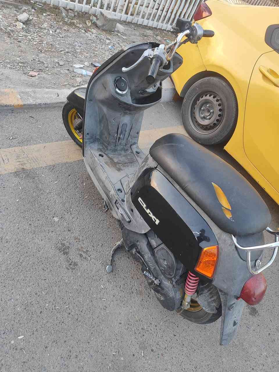 ماكس بوليس • نقص باتري • لايت زنون