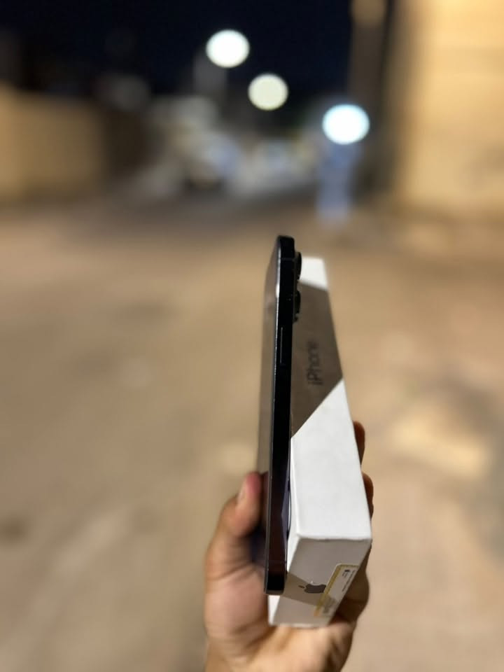 ايفون 14 برو ماكس كفاله عامه للبيع ذاكره 256 بطاريه 89 شرق اوسط شريحه وحده نموذج m كامل ملحقات كفاله عامه السعر 650 مستعل على بيعته جداً رقم التواصل ***********

نص مكتوب في الصور:
- opensooq