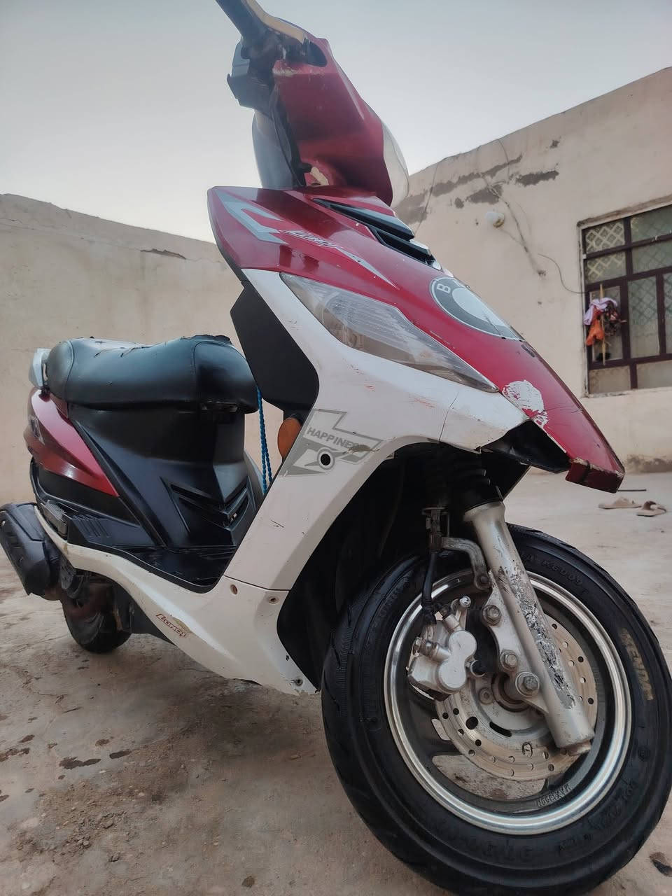 دراجه gtr للبيع دراجه خير من الله باتري جديد كابريته جديد مكاني حيدريه رقمي مابي وتساب متواجد عل فيس *********** للتفاصيل السعر خاص إلي مو شراي يطلع كبل السعر خاص وقابل للمراوس وانطي فرق فراشه بوليسي
