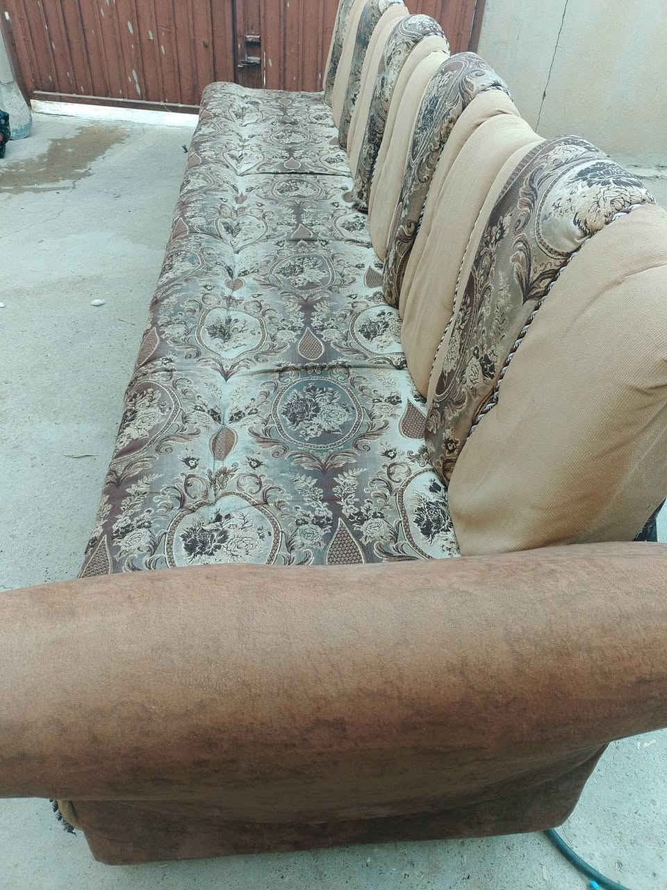 سلام عليكم اخوان عندي قنبات للبيع أسعر 200بي مجال خشب عراقي هذا رقمي للتواصل معنا ***********

