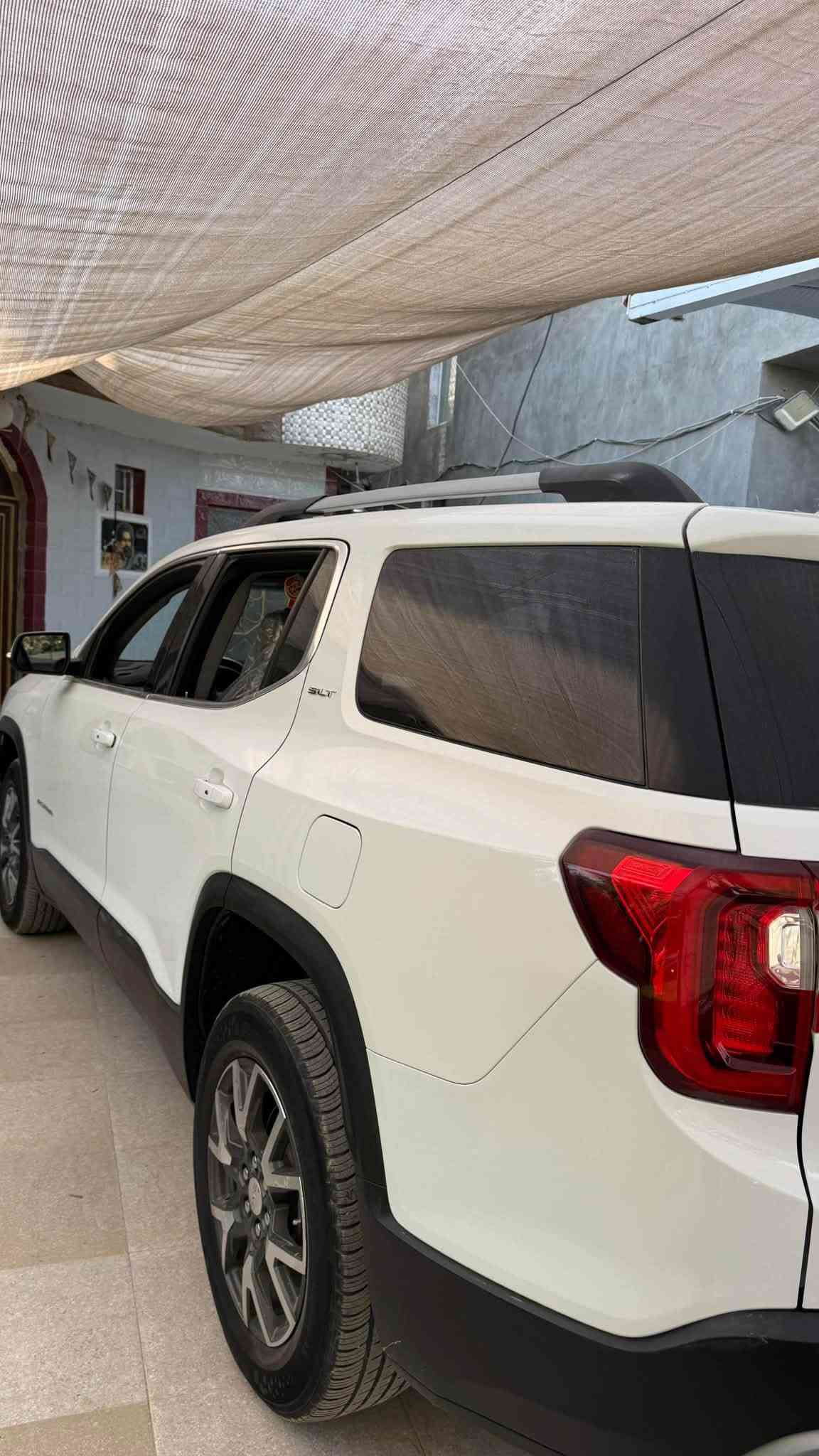 �
🚘 جمسي أكاديا 2023 SLT – 

🔥 فئة SLT ما عدا البانوراما

🇺🇸 وارد أمريكي

📍 رقم كربلاء 

✨ المواصفات:

• بصمة تشغيل + بصمة أبواب

• داخل جلد 

• كراسي كهرباء

• خزن ميموري للكراسي

• كراسي منفصلة

• كشنات تدفئة وتبريد

• جنطة كهربائية

• كير دكمة

• هندبريك كهربائي

• حساسات أمامية وخلفية وكشن

• رادار أمامي + أنظمة قيادة

• أوتو ستار / ستوب

• LED أمامي وخلفي

• شاشة + Apple CarPlay

• نظام صوت وسماعات

• تحكم ستيرن

• كروز كنترول

• 3 قطع تبريد 

• محرك 2000 تيربو

• 7 راكب

📍 الموقع: كربلاء

📞 للاستفسار والمعاينة تواصل معن

***********

سعر 210 بيه مجال
