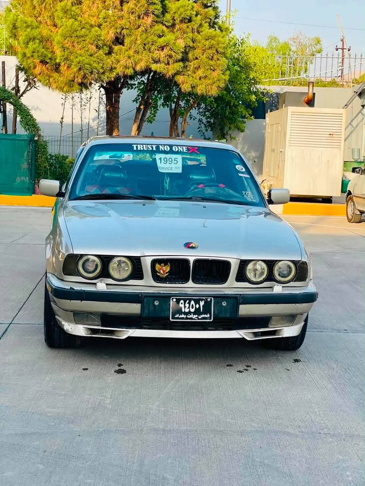 BMW ئەم بۆ فرۆشتن
مۆدێل ١٩٩١مەکینە 528دیجیتاڵ
گێر عادی 
ئاڕمی پلاستیکی هەولێر بەشەرتی ئەوەلیات و غرامە
سەیارەکە تەبریدە سڵایدە جام کارەبایە قفڵ مەرکەزییە 
فول مواسەفات هەموو گیانی بەشەرت 
شوێن سلێمانی 
سیعری ٤٥گەلاو معاملە
ژم ***********
گؤرينه وه ش ئه كه م به شاهينه و مه ليكه
له سه ر ئيزني ادمين
