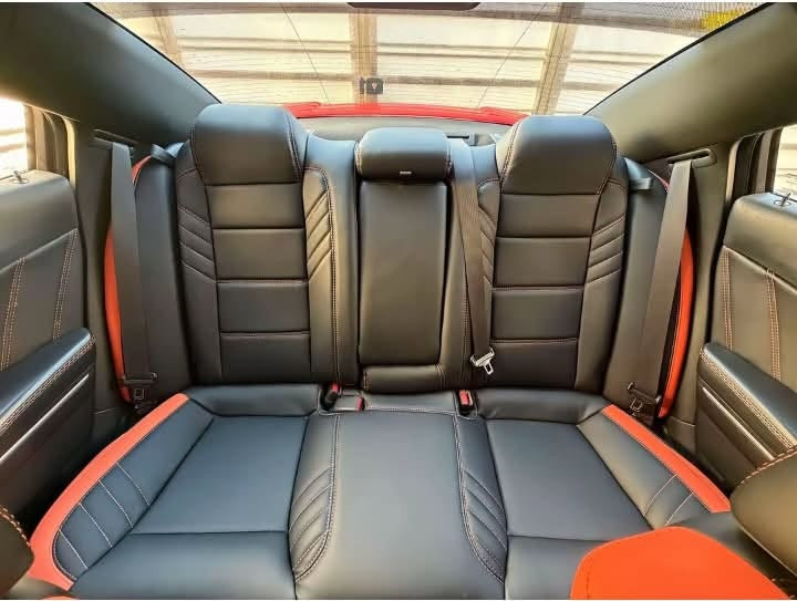 سلام عليكم 
جارجر 2020 GT برتقالي 
خليجي وكاله هارلم
ماشيه 46 الف 
فول مواصفات 
فتحه 
بصمه 
قطعتين تبريد 
كشنات جلد برتقالي 
شاشه جبيرة 
كامرة
فول تحكم ستيرن
شفتات ستيرن
سستم صوت الپاين
وباقي المواصفات مبينه بلصوره
السعر 285 ورقه وبيها مجال
للاتصال *********** 
مكاني بغداد حي تونس

نص مكتوب في الصور:
- 35 / 33
- 35 / 32
- 35 / 34