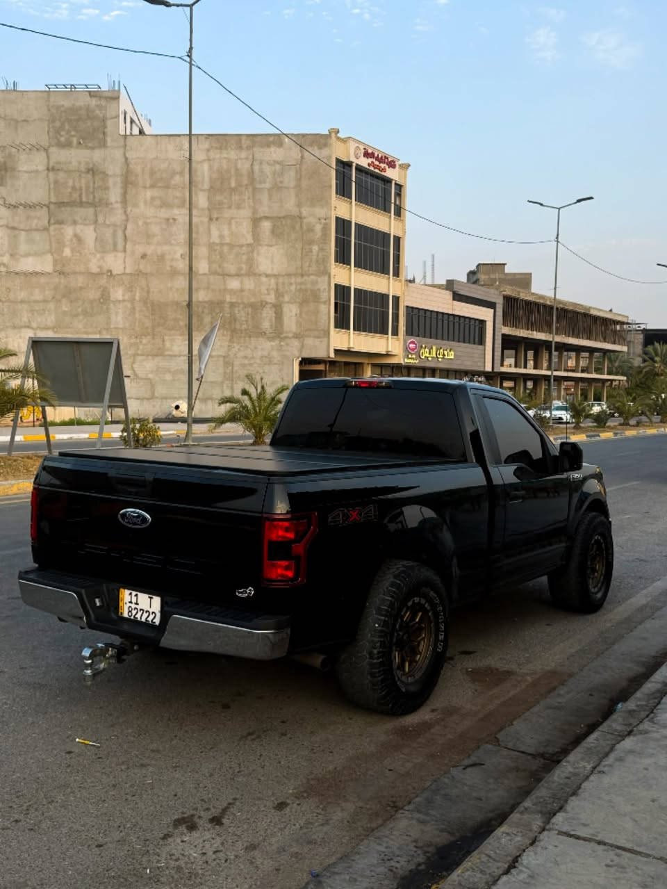 للبيع f150
بتره   بدي قصير  موديل 2019
سياره فول موصفات ١/١ فور ويل 
   تعديل  سياره حلو من كل نواحي
 سياره ماشيه 60الف كيلو  يعني جديده 
 مكينه6v المرغوب بدون تيربو      
 قطعه مرتبه. سعره مناسب 
  حادثه قطعتين جامرلوغ ونص بنيد فقط
  للبيع او مراوس شي نظيف مرتب   
للتصال***********  
***********
