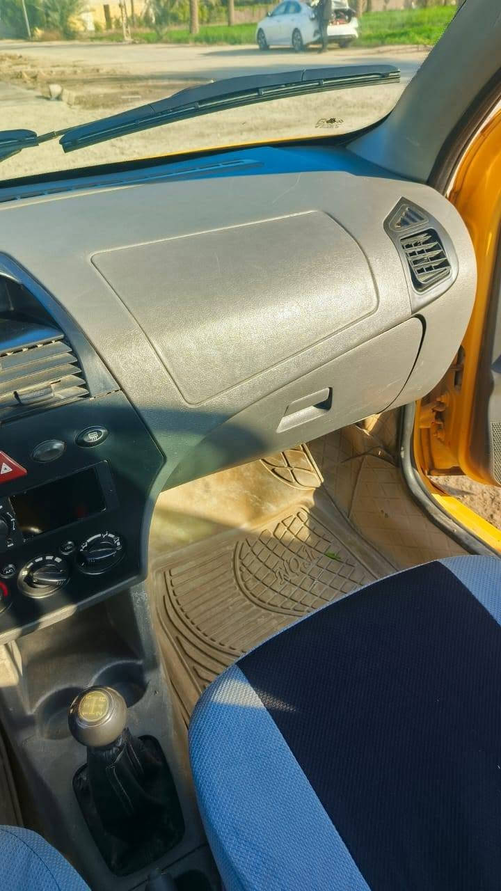 السلام عليكم سياره طيبه للبيع موديل ١٥ سنويه ل٢٩ تحويل ثاني يوم تجي شوف سياره وتقتنع ابيع هل موجود محرك بي تنقيص رقم بابل عليه هيئه فقط تنزل من سعرهه ا مكان السياره بابل انتصل وبيك خير وتدلل ***********
