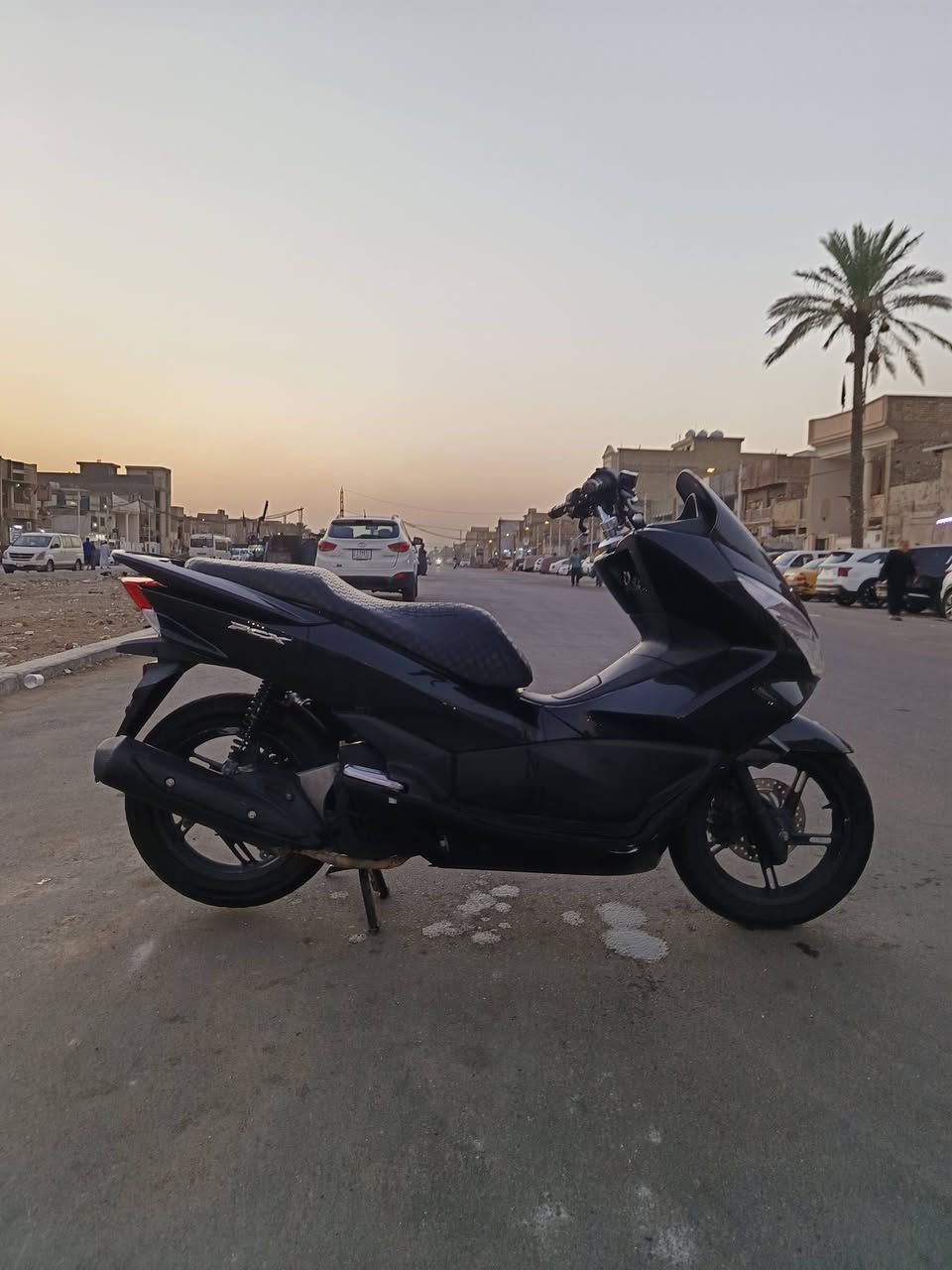 سلام عليكم بي سي اكس جيل ثاني مكينه 150 حساسات كهربائيات كلها شغاله السعر 1 و 550 ماشيه 25 رقم *********** عنوان بغداد
