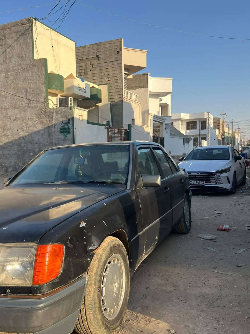 دب ٨٩ ..محرك بلادي مكفول من التنقيص والتبخير گير مكفول تبريد شغال منظومه بانزين جديده منظومه زنون . كهربائيات جاهزه من كلشي السياره موضحه بالصور سعرهه 53 ورقه وبيهه مجال ...دعاميات فقط تحتاج.... للمعلومات اتصل ***********
