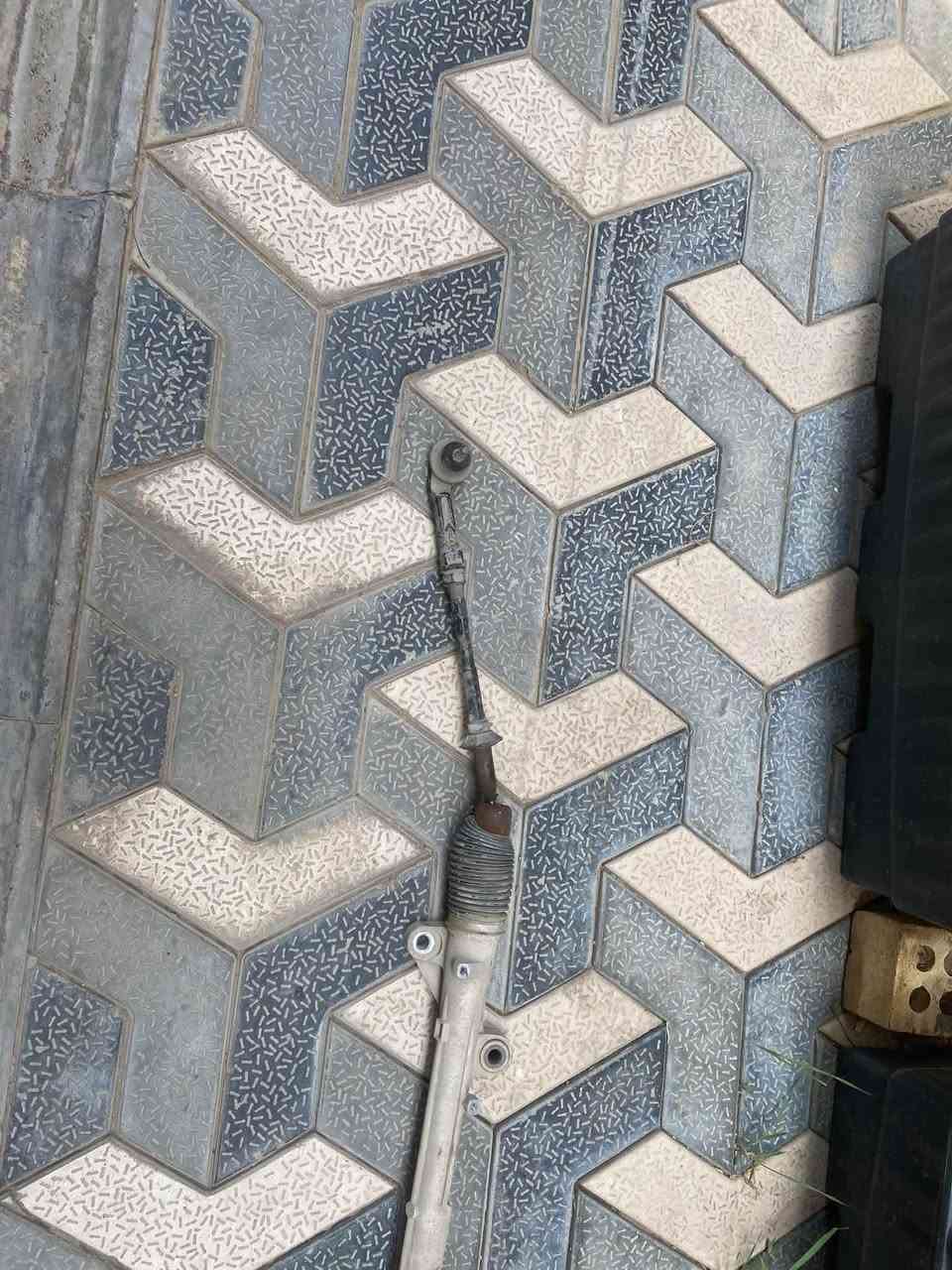 السلام عليكم عندي مشط بس يرادله تبديل الستيك مال الإنتر 2018 وارد أمريكي اصلي رقم الموبايل *********** بغداد
