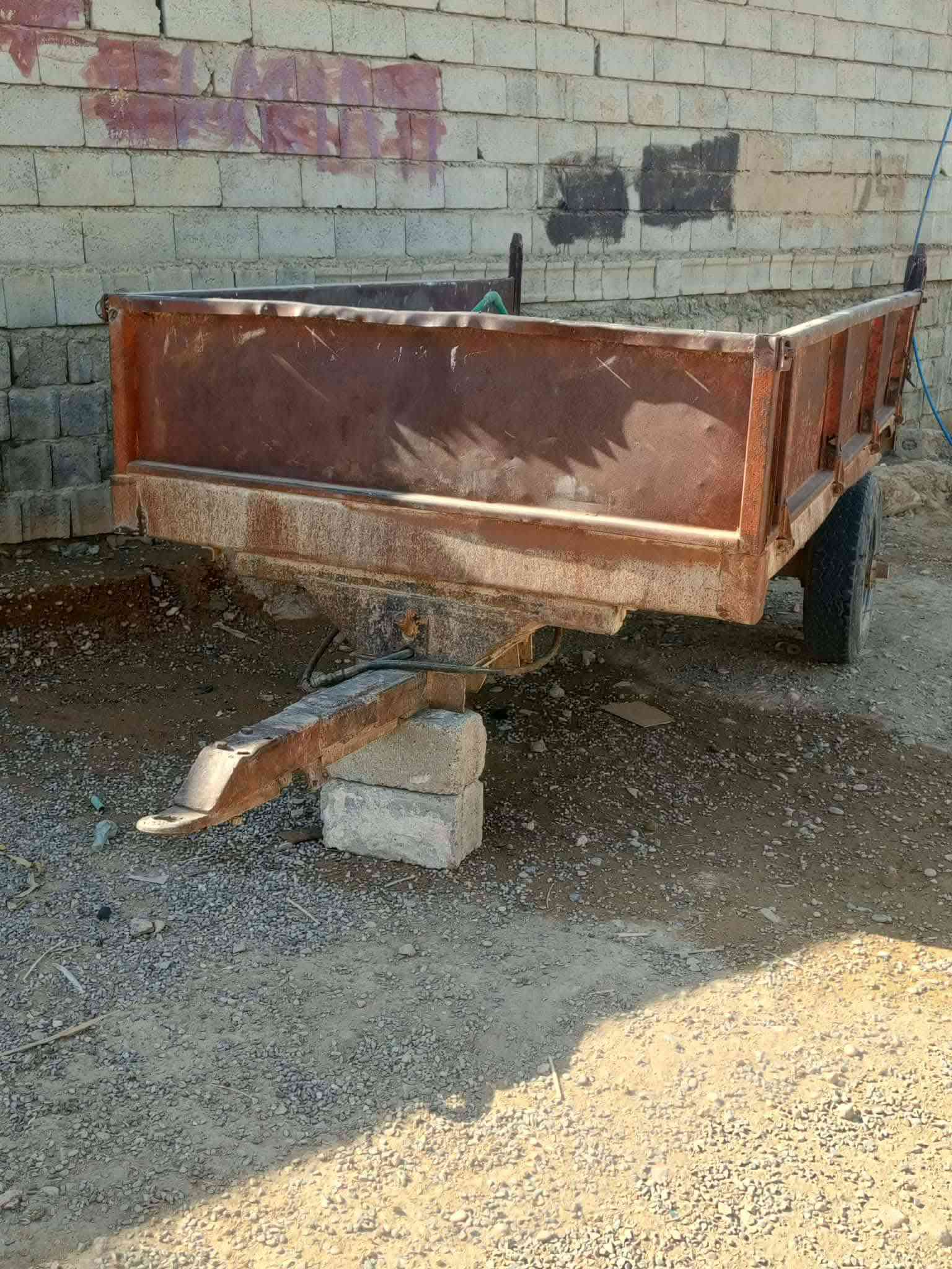 سلام عليكم مكينه للبيع مديل87عنوانها ديالى جلولاء رقم بدون سعرها (مليونين و 750) هيه ولعربانه***********

