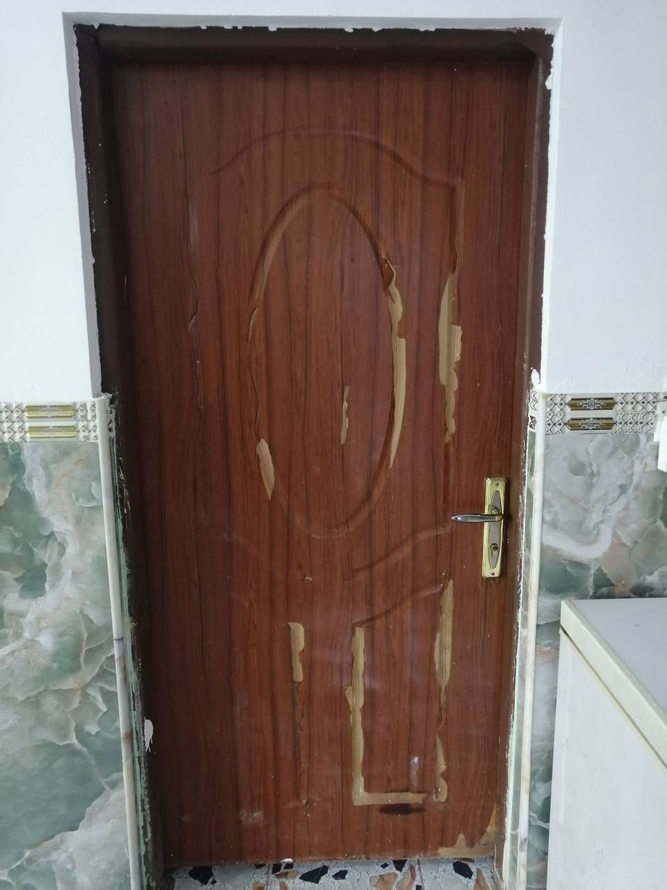 بيبان خشب عدد ٣ للبيع مكاني بابل الكفل ***********

