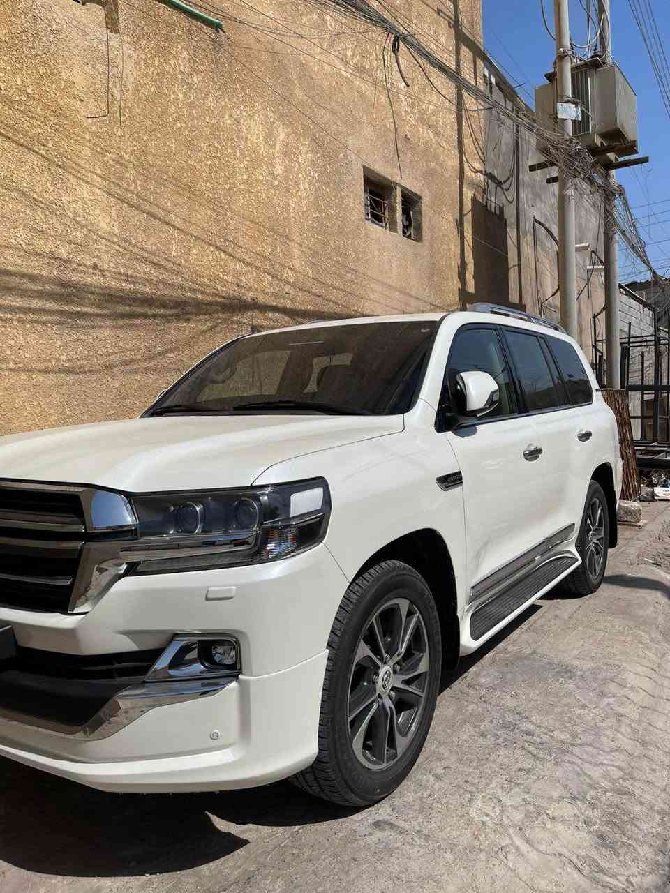 لاندكروز كراند تورينك 2020   8V
السياره كفاله عامه 

مغلقه ppfجديد صارله 10 ايام بيه 
ماشيه 84 كم حقيقي

رقم بغداد
السعر 550 
للبيع او مراوس بلاندكروز او لكزز اقل من مديله

*********** البصرة, العراق
