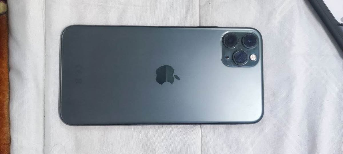 السلام عليكم 11Pro max
لون زيتوني مثل ما موضح جهاز نضيف جداً وعلة اديه استعماله بطاريه مبدلة قدرة عاليه 100‎%‎يعني انسه الصرف ممبدل بعد اي شي ذاكرة256نضافة الجهاز 98‎%‎ السعر 350وبي مجال قليل 🤍 *********** بغداد, العراق

نص مكتوب في الصور:
- 4:52 52 حالة البطارية والشحن رسالة مهمة حول البطارية تعذر التحقق من أن بطارية هذا الـ iPhone بطارية أصلية من Apple، قد لا تكون التفاصيل دقيقة تماماً. لمعرفة المزيد الحد الأقصى للقدرة 100% هذا قياس لقدرة البطارية مقارنة بقدرتها عندما كانت جديدة. قد تتسبب القدرة المنخفضة بتقليل ساعات الاستخدام بين عملية الشحن والأخرى. أقصى قدرة للأداء الـ iPhone غير قادر على تحديد عمر البطارية. شحن البطارية المحسن للحد من استنزاف عمر البطارية، يتعلم الـ iPhone من عادات الشحن اليومية، بحيث ينتظر ولا يتجاوز 80% حتى يحين موعد حاجتك إلى استخدامه.
- 52 4:52 حول سجل تاريخ القطع والخدمة الأغاني 3,339 الفيديوهات 7,259 الصور 57 التطبيقات السعة 256 غ.ب. متوفرة 117.15 غ.ب. عنوان Wi-Fi D0:3F:AA:B2:E2:68 Bluetooth D0:3F:AA:AF:09:73 البرنامج الثابت للمودم 8.00.00 SEID EID 8904903200500888260005142741201