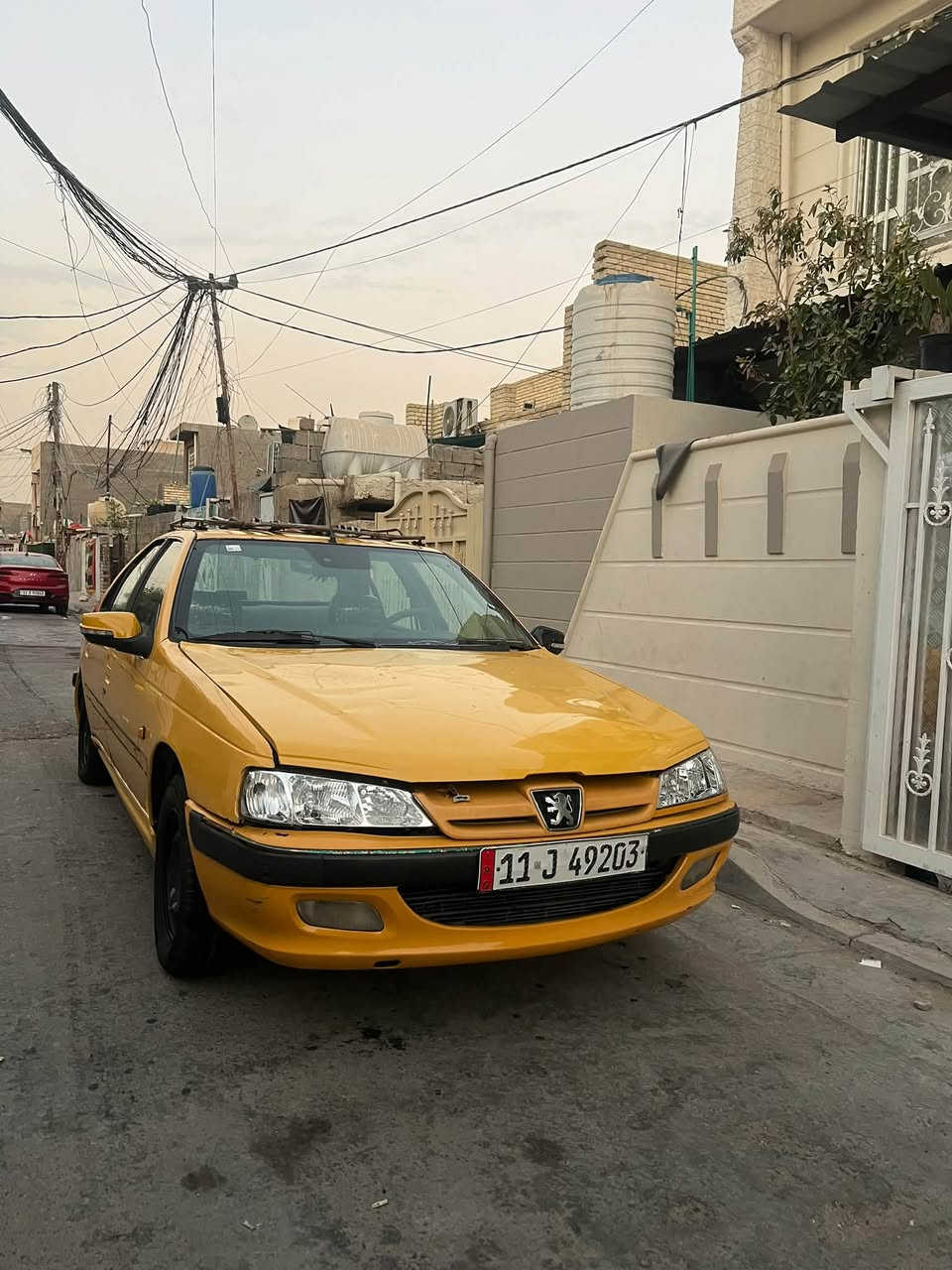 السلام عليكم بيجو بارص مديل ١٦ كير ومكينه كفاله مصفر هئه وغرامات رقم إنكليزي تحويل مباشر مبدل بيه بنيد وجامغ  سعر ٣٥ وبيه مجال قليل  عنوان بغداد جسر ديالى القديم ***********
