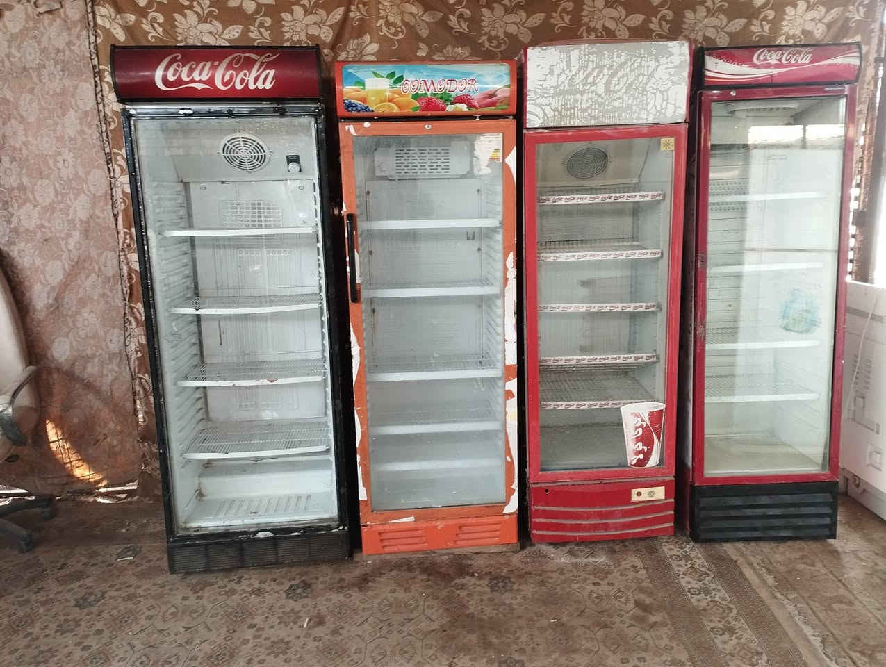 ثلاجة • بدون تفاصيل