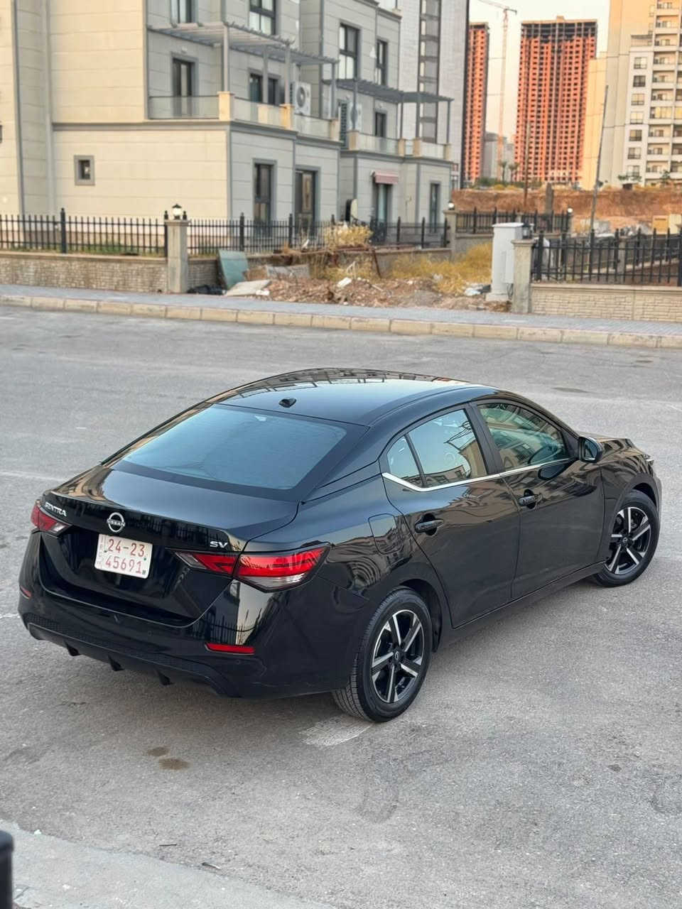 nissan sentra ***********
مؤديل 2024 
مواصفات SV 
( به سمه ، ٥ رادار ، خه تى جاده ، گيج الكترؤنى ، شاشه گه وره ، ويل كرؤم ، ته حديد سورعه ) سئ پارچه به س ليخشان هه يه و بئ ده عم پشت و پيش كه پس ٣ مانگ كاتى له گه له هه موو شتيكى به شه رت*********** أربيل, العراق
