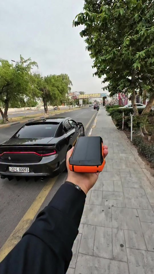 شاحن شمسي • ٢٠٠٠٠mAh • مقاوم ماء IP66