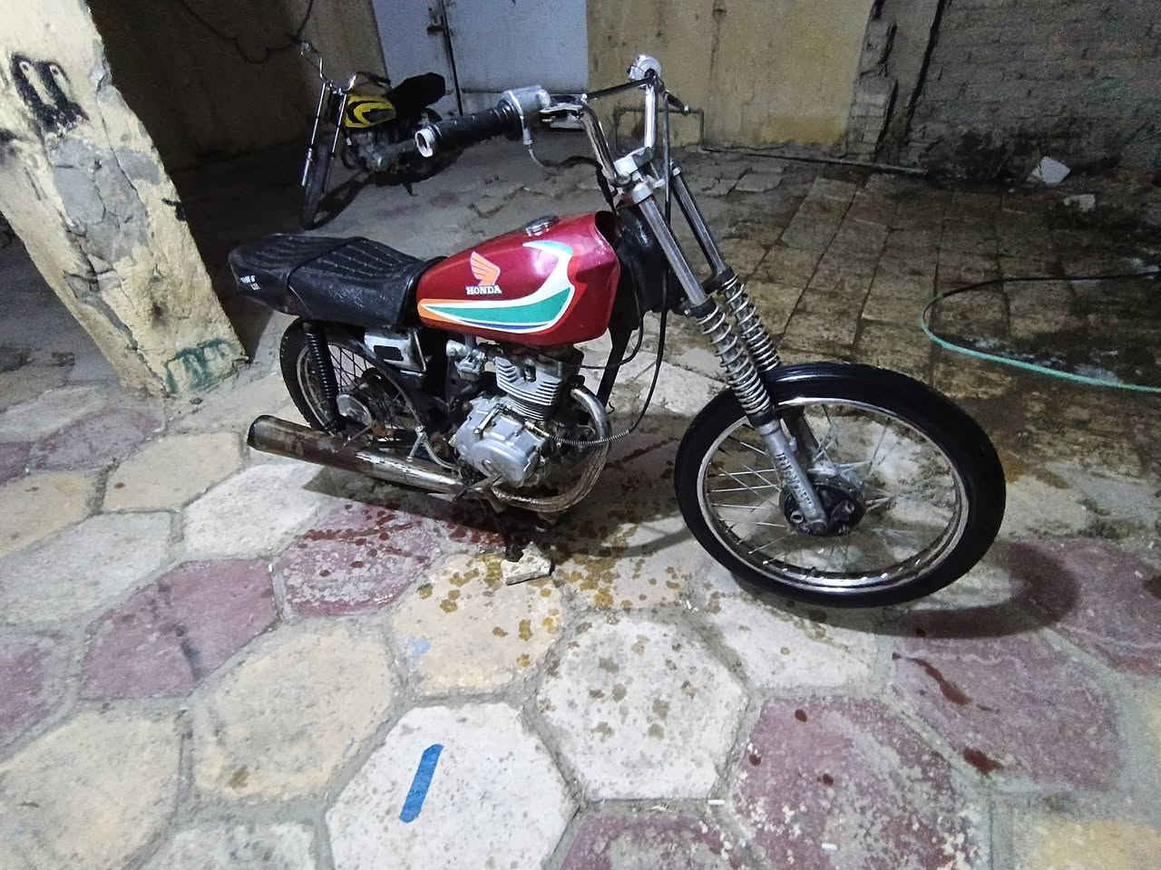 السلام وعليكم شباب دراجه البيع موديل 20 الدراجه كلك كلك السعر 250وبيه مجال
‏‪***********‬‏
