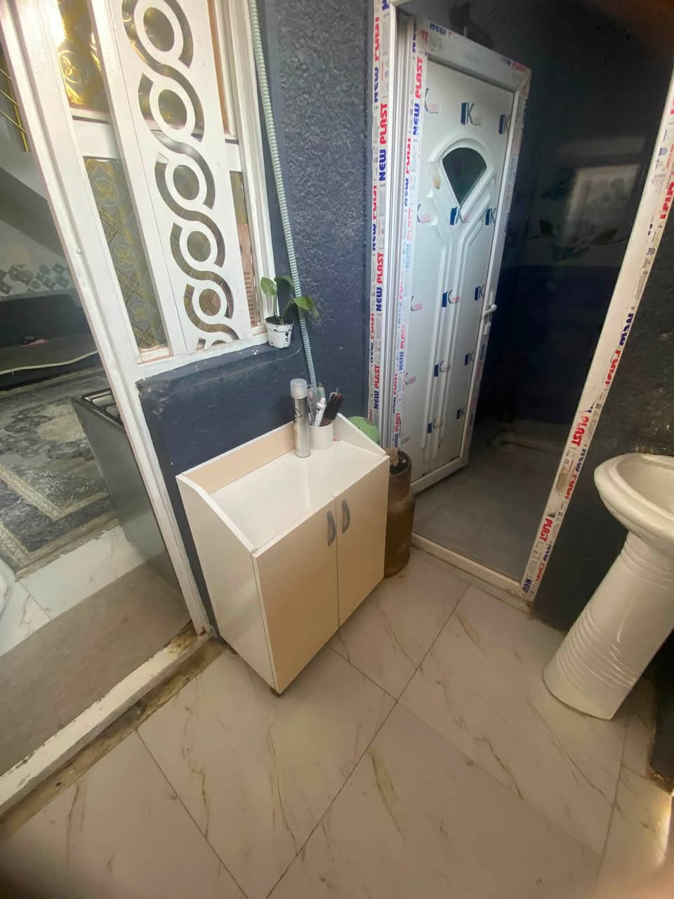 بيت للبيع بحي سومرخلف مدينة العاب ضوء القمرالمساحه ٥٠مترطابقين للاستفسارالاتصال على الرقم ***********
