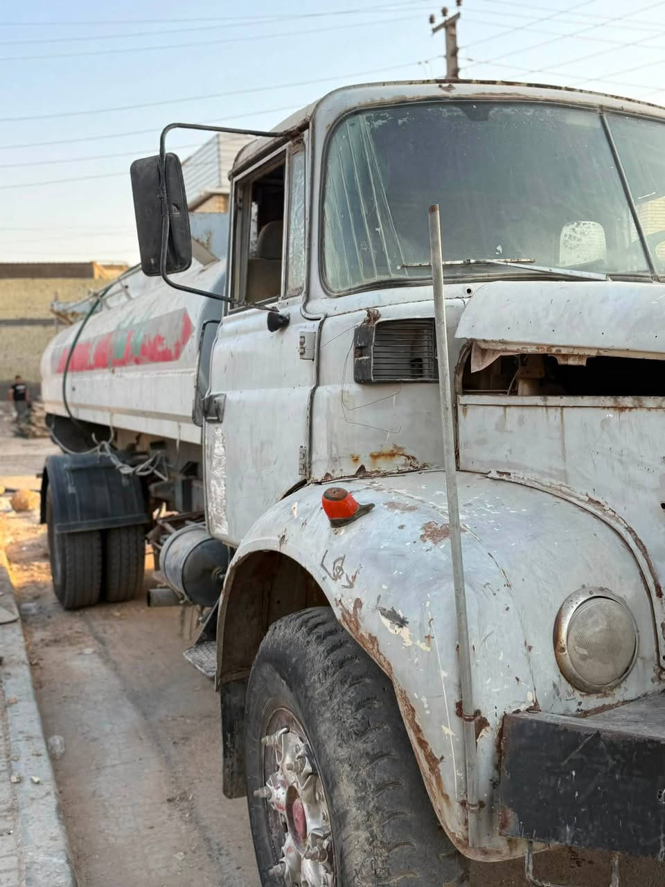 دنكر البيع مديل 80مكفول كير شاصي مكينه 
رقم الأماني (نوع بيرلي فرنسي)عنوان بغداد شعب)***********
