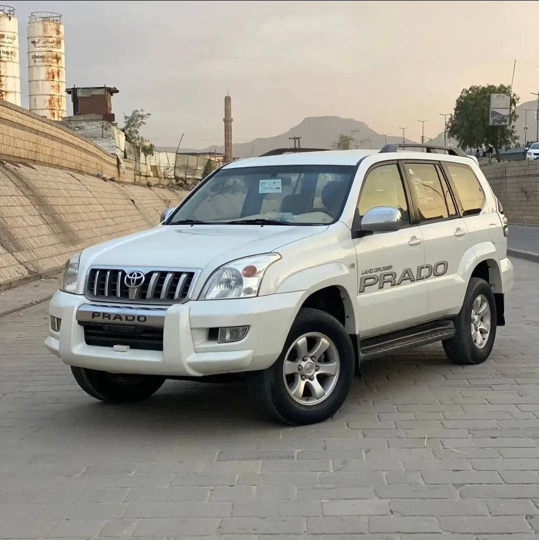 تويوتا برادو2007 خليجية VX
رقم مميز 512 رقم انكليزي جديد
فول مواصفات عدا الفتحة
محرك V6
حساسات أمامية وخلفية
دبل تانكي
دفع رباعي
فور ويل
قفل كير
ثلاجة
تبريد مركزي ثلاث قطع
تخم تايرات 
المحرك والكير مكفولان
هزة جديدة
مكان السياره البصره الكزيزه 
أي استفسار أتصل***********
السعر 125 بيه مجال للطيبين

