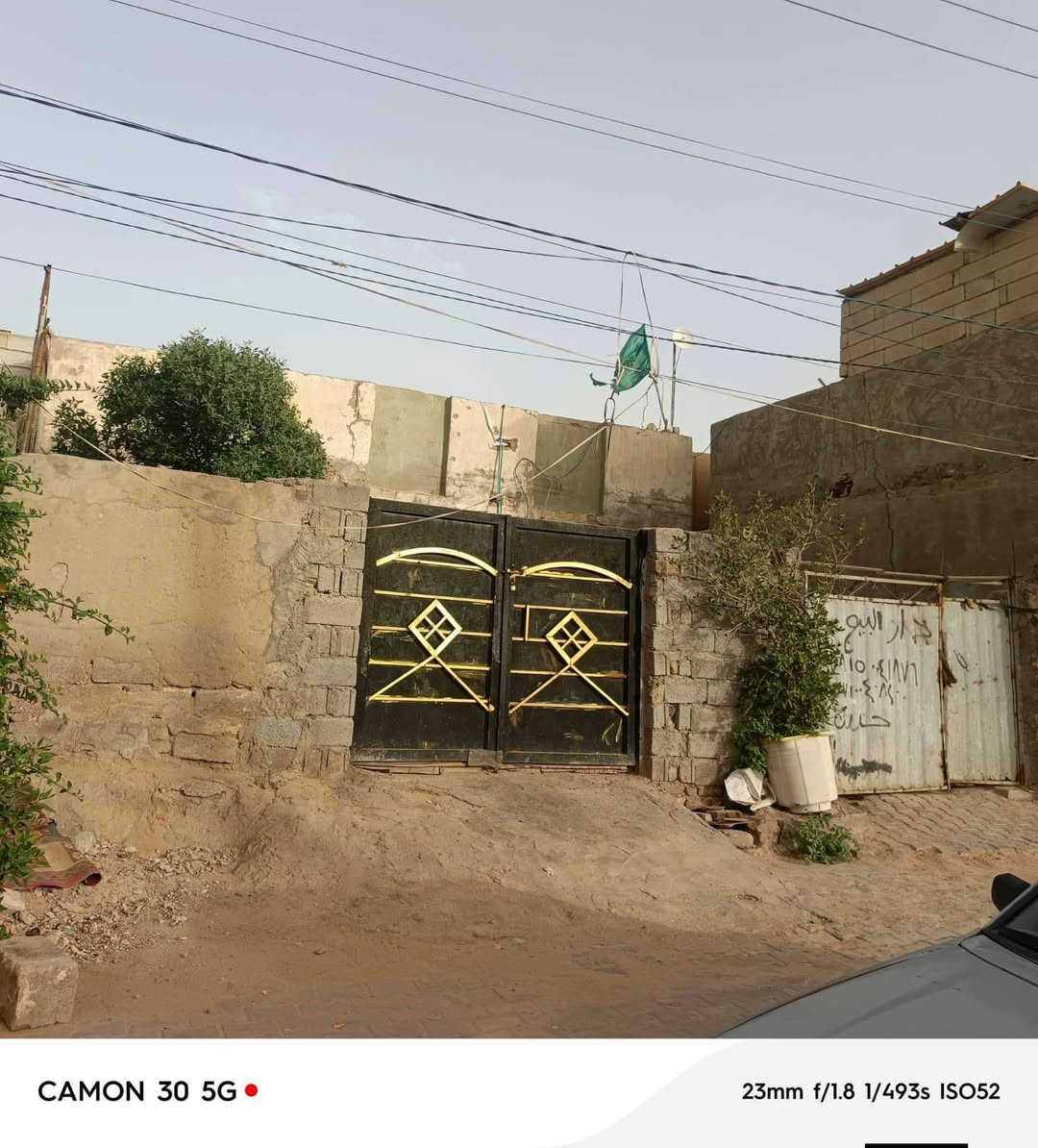 سلام عليكم بيت البيع في كربلاء الحر
مساحة 200 سعر 150 بيه مجالل مستعجل عليه أبو البيت 
رقم ***********

نص مكتوب في الصور:
- CAMON 30 5G 23mm f/1.8 1/505s ISO50
- CAMON 30 5G 23mm f/1.8 1/493s ISO52
- CAMON 30 5G 23mm f/1.8 1/751s ISO51