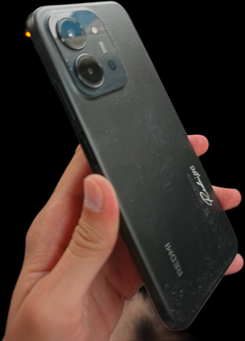 شاومي Redmi 15c اسود نظافة ٩٩% ذاكرة 256 عشوائية 8 بدون زيادة. للبيع بسعر ١٧٥ الف دينار. خاص او اتصل ***********
