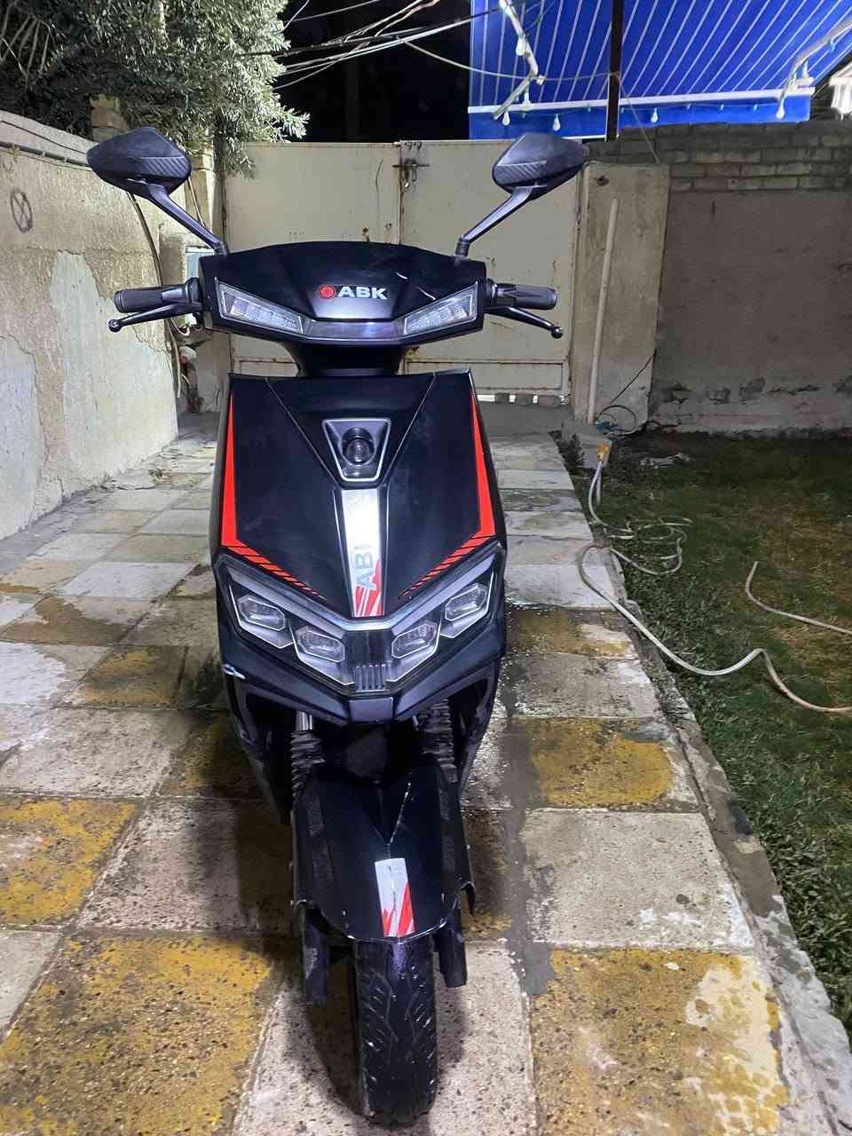 دراجه شحن 2025 
بطاريات جديده  مال شركة عدد 6 كبيره 
السرعه الحقيقه 85
سويج+بصمه +كارت
السعر 600
المكان الأعظمية سبع ابكار 
للاتصال ***********
