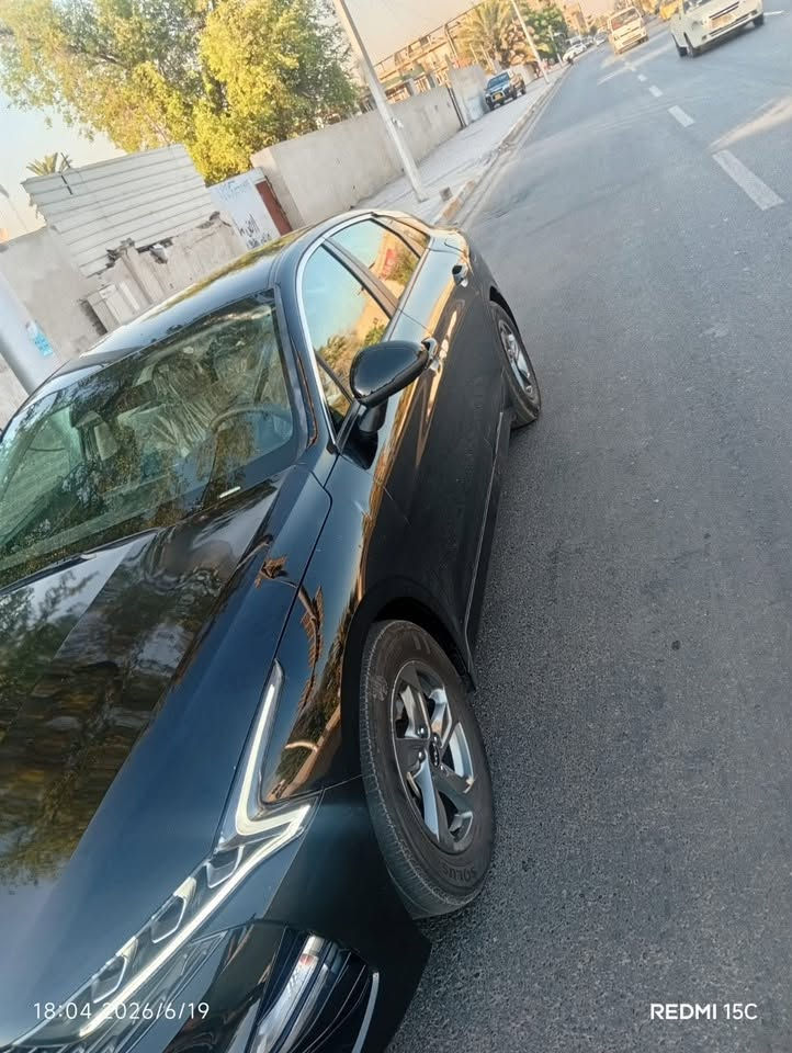 سلام عليكم
للبيع او مراوس حسب القناعه
k5مديل2023وارد امريكي 
حادثها بس بنيد او بلعراق بيها الجاملغ الخلفي رقم اربيل الدولي هزه او سنويه جدد سياره جديده او خير من الله ماشيه27مواصفات نص فول محرك1600تيربو
مكان السياره بغداد الكاظمية
السعر ١٢٧ وبيهه مجال بسيط
للاستفسار ***********

