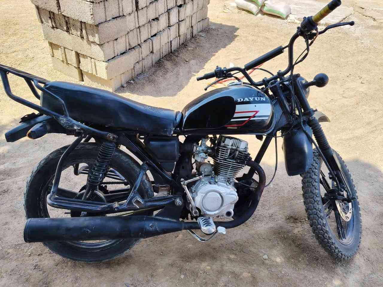 دراجه تايه للبيع موديل21وراق سعر300وبيه مجال لشراي مكان حي لحكيم***********
