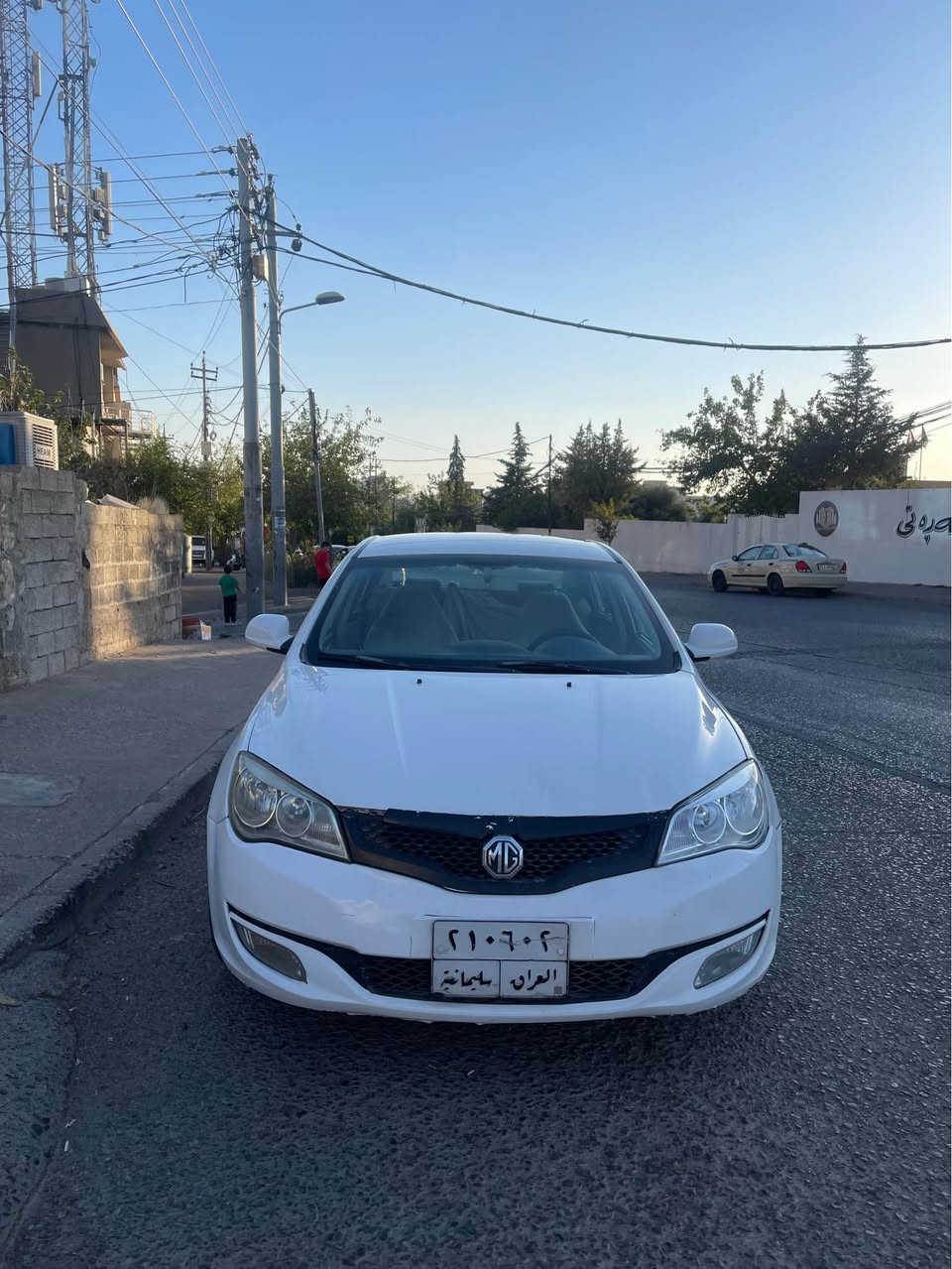 Mg 350 2012
دوو پارچەو نیوی بۆیاغە بێ ناوگرتن گێڕ و مەکینە و کارەبای 
مەزبوت ئاوینەکارەبا و چوار جام کارەبا و حاسە 
سەنەوی بەسەرچووە
٥٣ گەڵا و مەجالێکی کەم
*********** السليمانية, العراق
