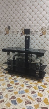 ميز شاشه • بلازما • نضيف