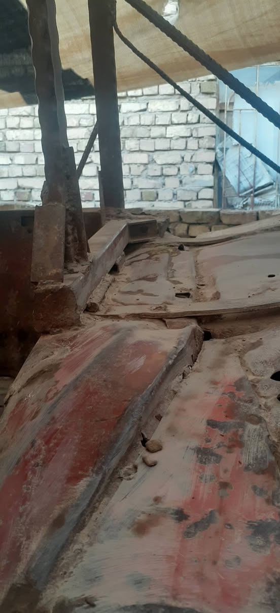 حوض مع قمارة مال بلاروس موديل 2002 صبغ الشركة للبيع الاتصال على الرقم ***********
