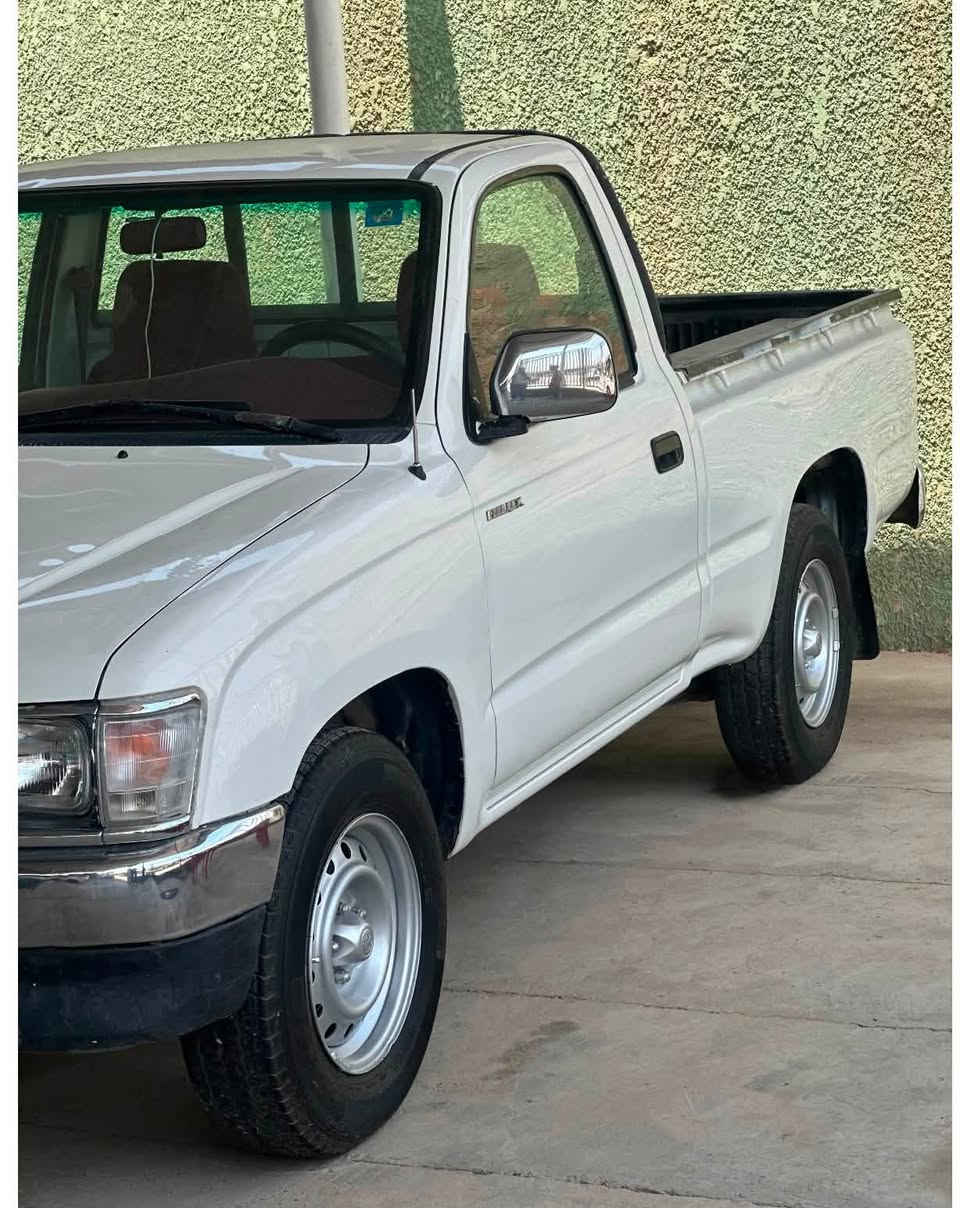 تيوتا ٢٠٠١ فلاحي رقم أنبار دولي سنويه مجدده بيها صبغ بلبدي رش سياره بدون حادث گير ومحرك مكفول تبريد شغال داخل احمر تخم تاير جاهزه السياره سعر ٨٨ وبيها مجال 
للاستفسار *********** 
***********
مكان سامراء
